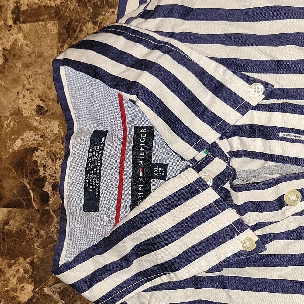 Men's Tommy Hilfiger Blue and White Casual Button Down Shirt - Picture 2 of 6